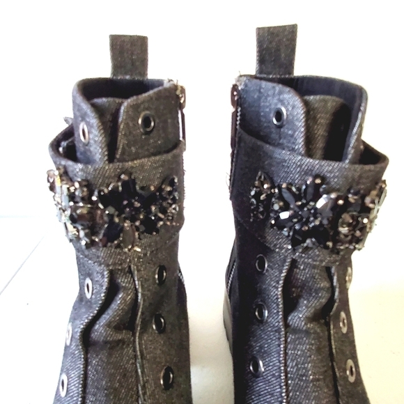 Karl Lagerfeld Paris Embellished Ankle Boots Size 8 Denim Combat Lug Sole - Picture 3 of 15